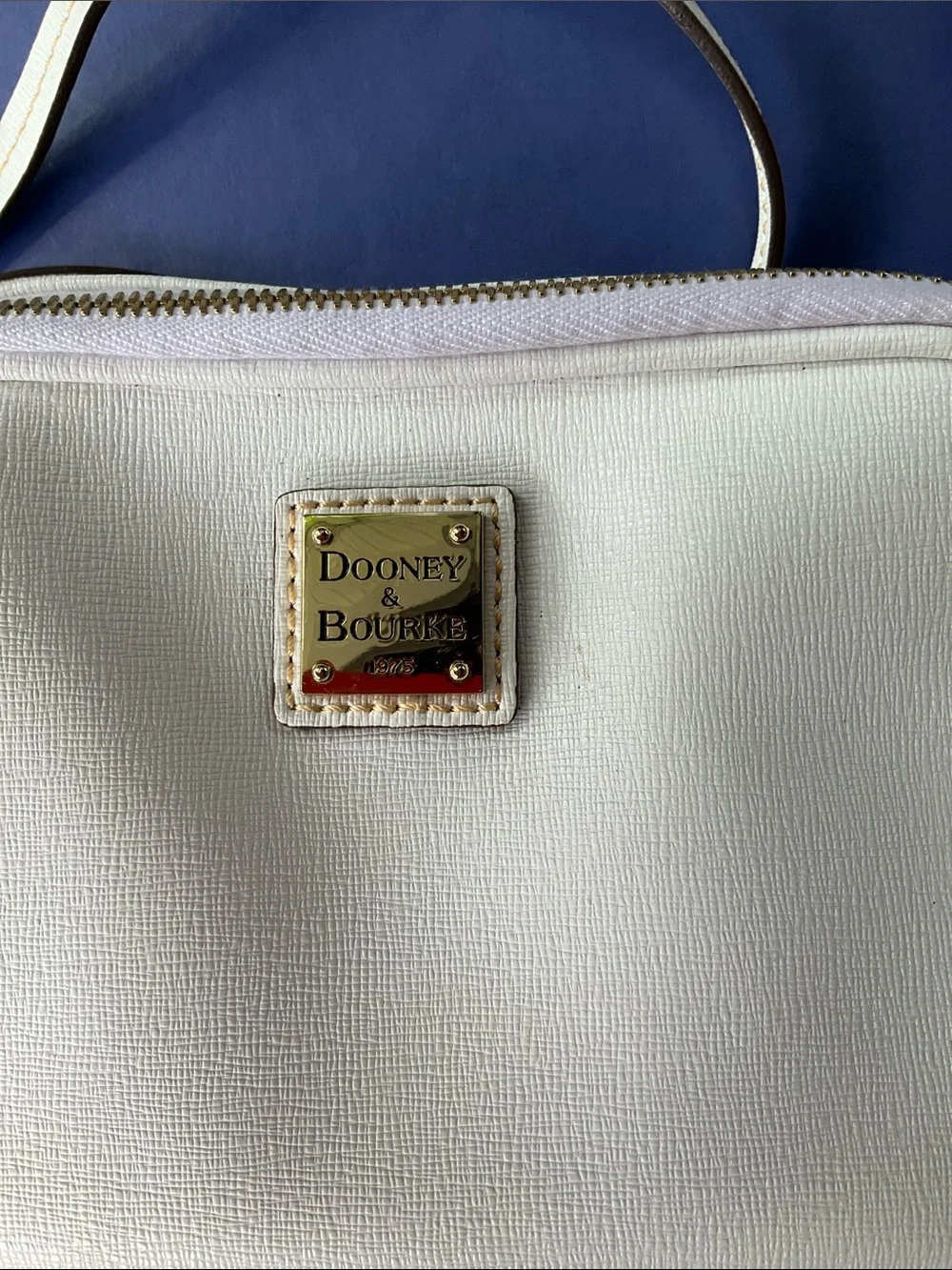 Dooney & Bourke small white purse